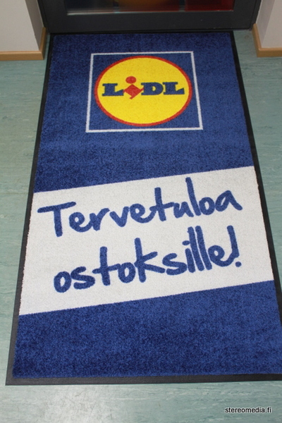 Kynnysmatto omalla logolla Kynnysmatto omalla logolla