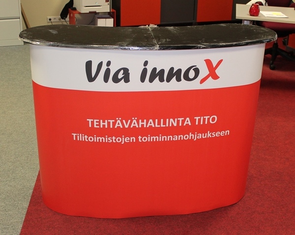 Pöytä Via Innox