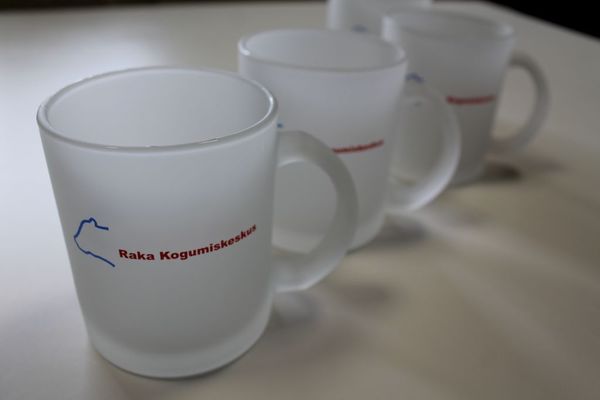 Logoga kruus Raka