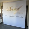 Taustasein Davidoff cigars